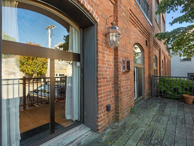 Apartment for sale in Groton, Connecticut