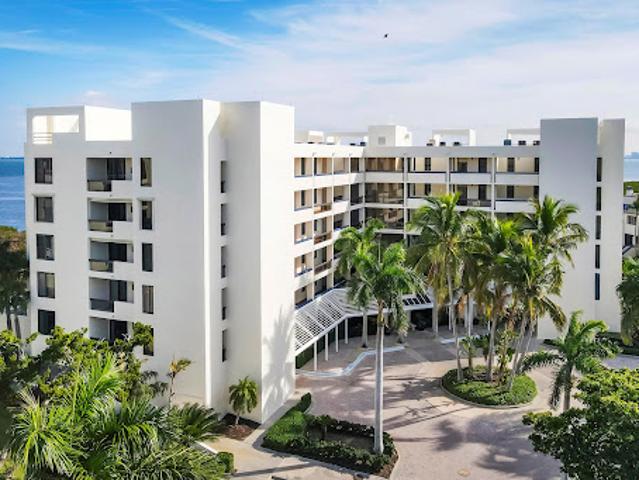 Apartment for rent in Longboat Key, Florida