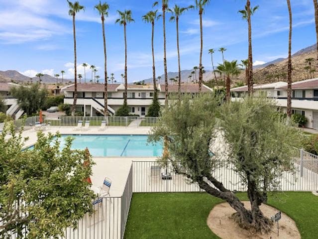 Apartment for sale in Palm Springs, Riverside County