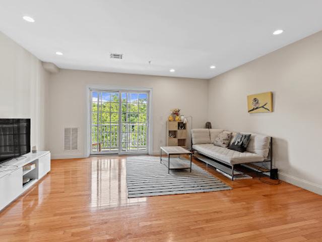 Apartment for sale in Quincy, Massachusetts
