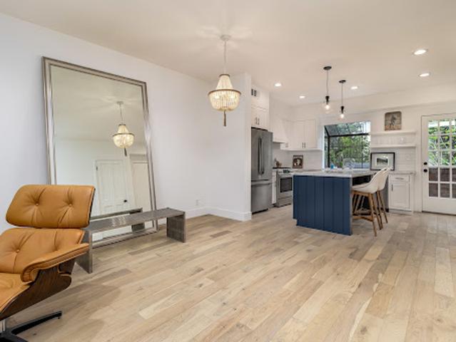 Apartment for sale in Santa Monica