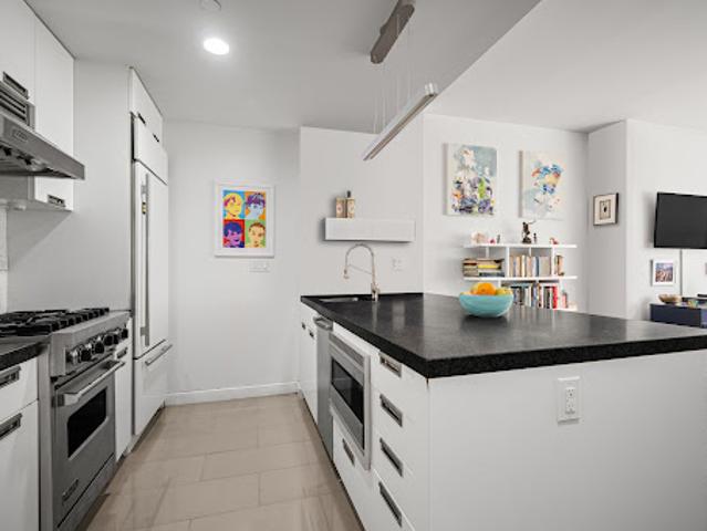 Apartment for sale in Arverne, New York