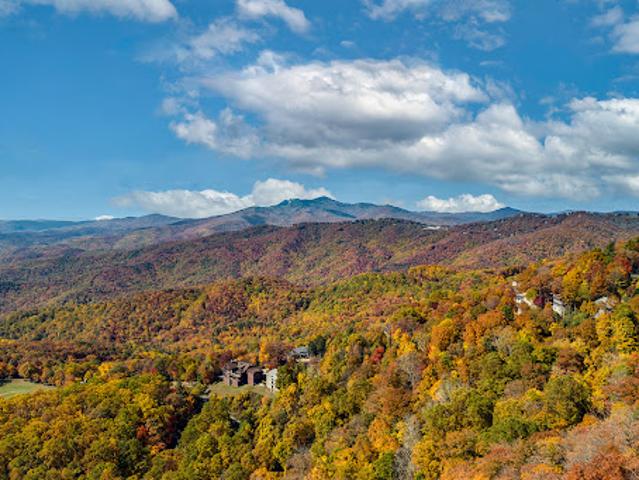 Apartment for sale in Blowing Rock, North Carolina