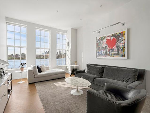 Apartment for sale in Arverne, New York