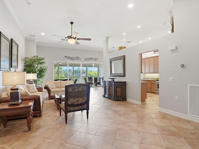 Apartment for sale in Fort Myers, Florida