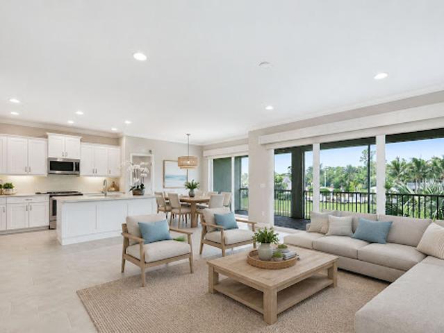 Apartment for sale in Naples, Florida
