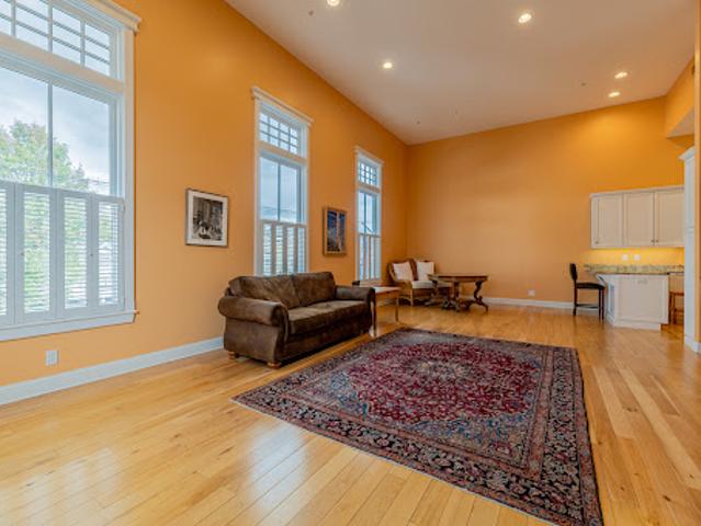 Apartment for sale in Bennington, Vermont