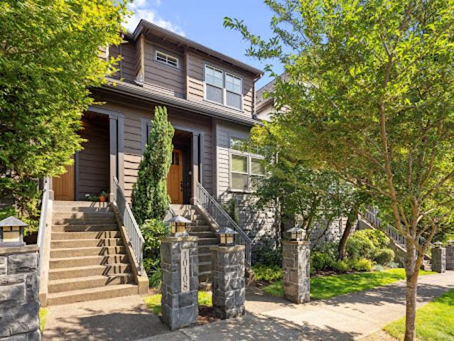 Apartment for sale in Portland