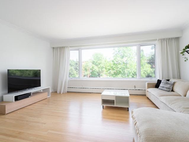 Apartment for rent in Mont-royal, Quebec