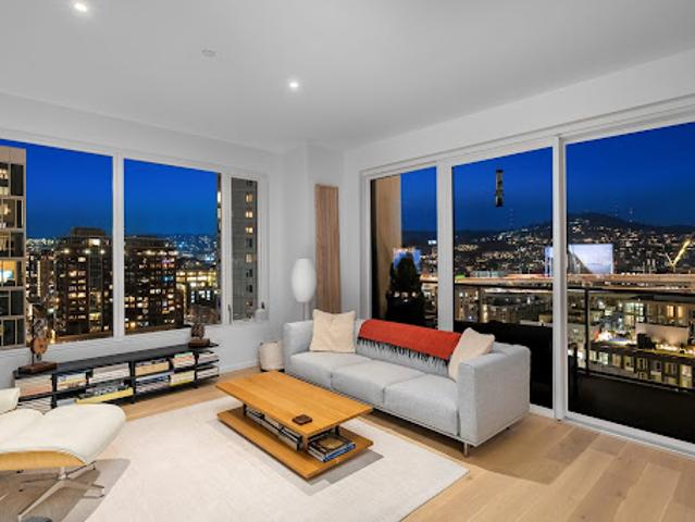 Apartment for sale in Portland