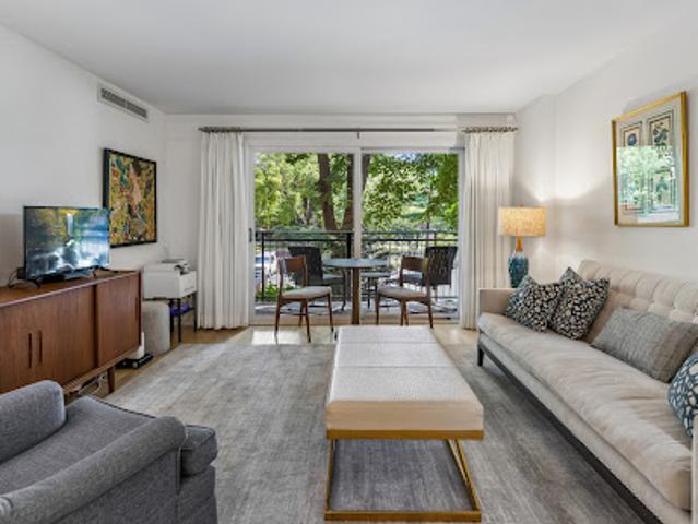 Apartment for sale in Hennepin, Minnesota