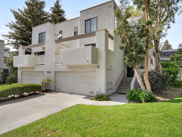 Apartment for sale in Orange, California