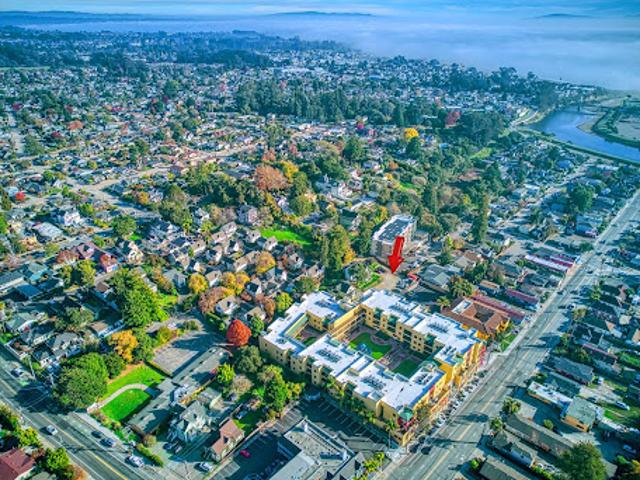 Apartment for sale in Santa Cruz, California