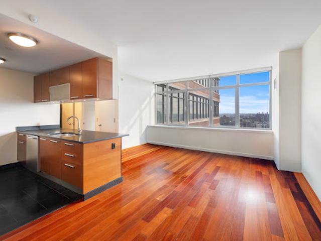 Apartment for rent in Arverne, New York