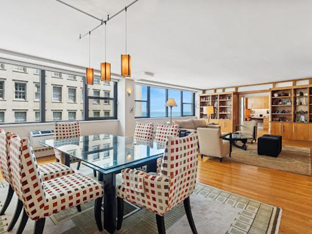 Apartment for sale in Chicago Park, Illinois