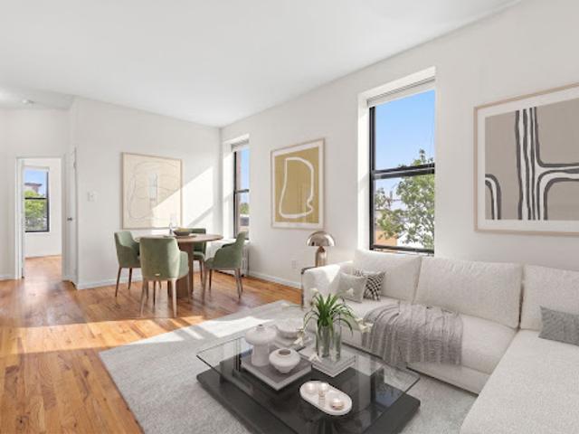 Apartment for sale in Arverne, New York