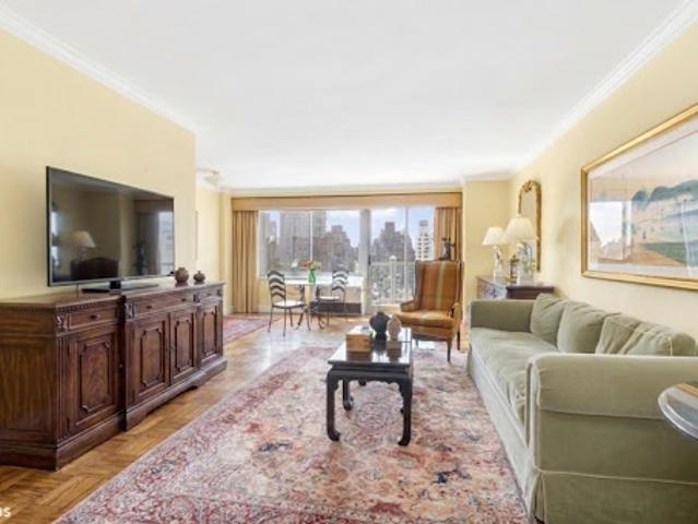 Apartment for sale in Arverne, New York