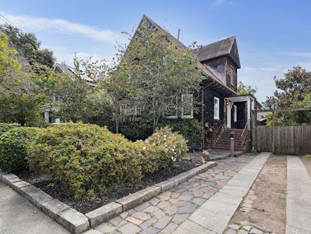 Apartment for sale in Berkeley, California