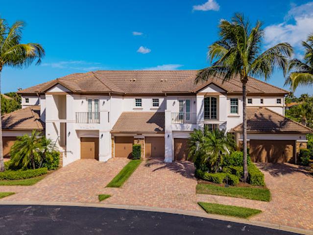 Apartment for sale in Naples, Florida