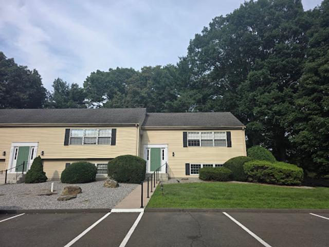 Apartment for sale in Madison, Connecticut