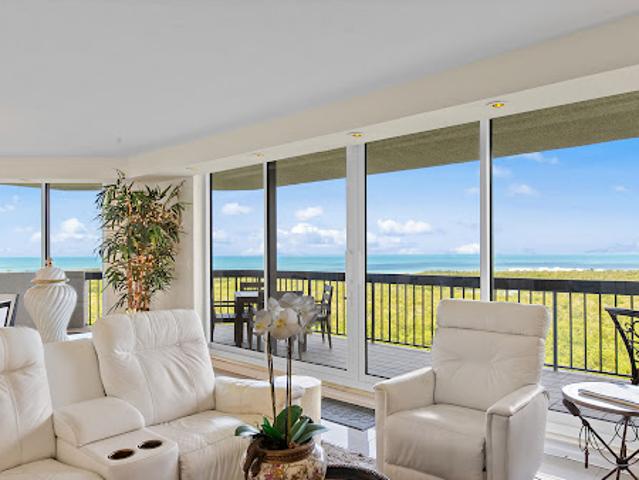 Apartment for sale in Naples, Florida