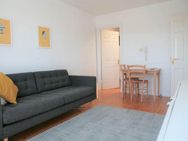 Apartment to rent in Bluebell, North Tipperary