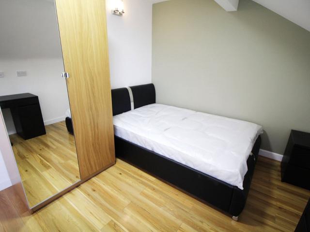 Apartment for rent in Hyde Park, West Yorkshire