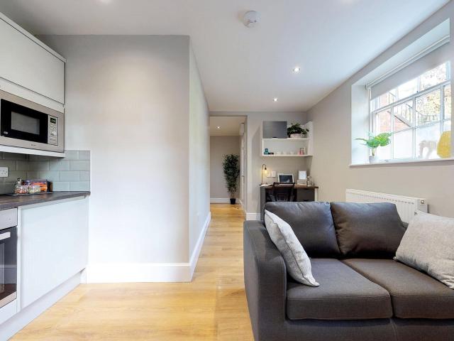 Apartment for rent in Woodhouse, West Yorkshire