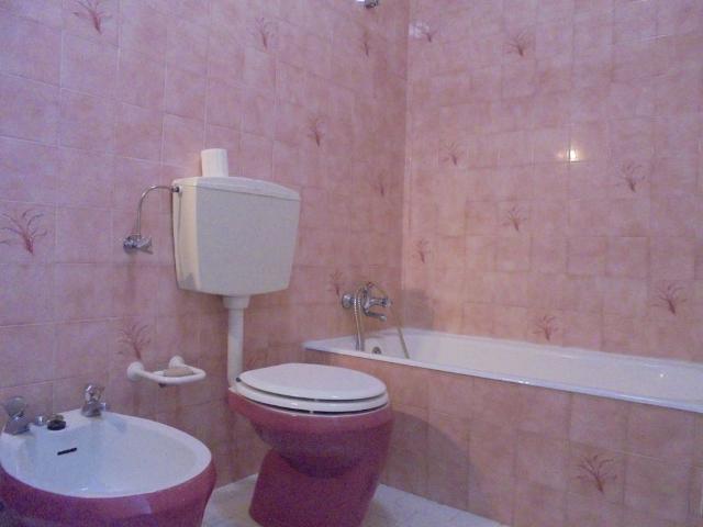 Apartamento alugar em Coimbra (Sé Nova, Santa Cruz, Almedina e São Bartolomeu), Coimbra