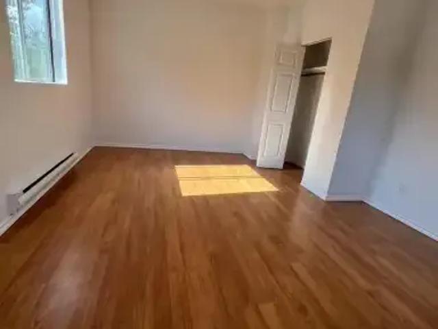 Apartment for rent in Vancouver, British Columbia