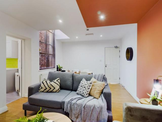 Room for rent in Calderstones