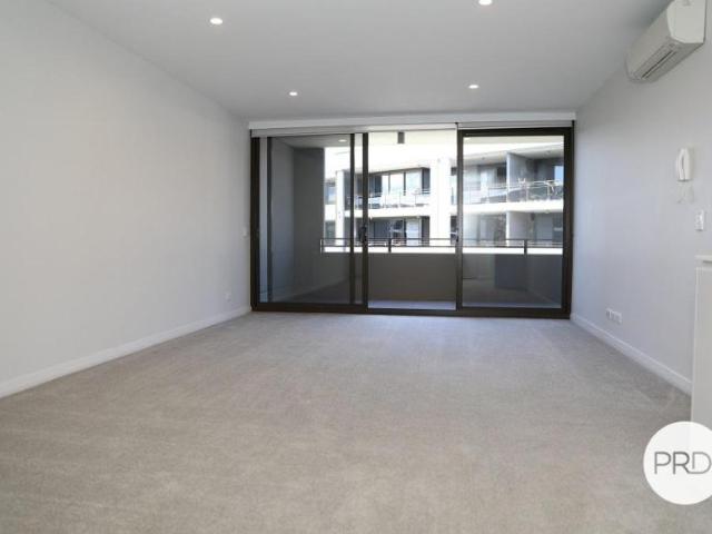 Apartment for sale in Barton, District of Canberra Central