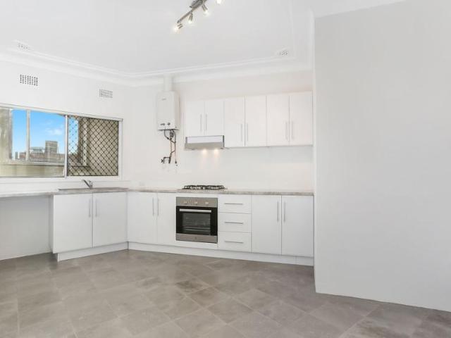 Apartment for rent in Brighton-Le-Sands, Bayside Council