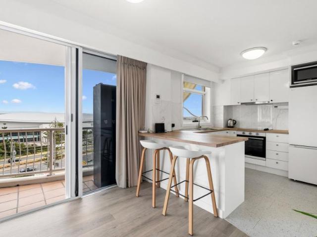 Apartment for sale in Broadbeach, Gold Coast City