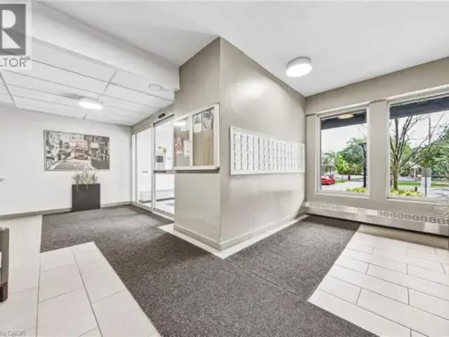 Apartment for rent in Burlington, Golden Horseshoe