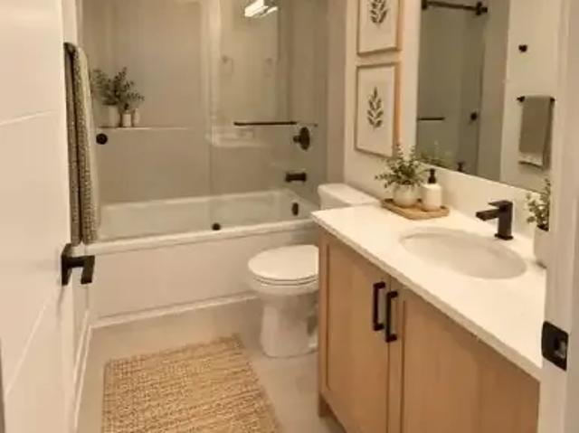 Apartment for rent in Bowness, Calgary