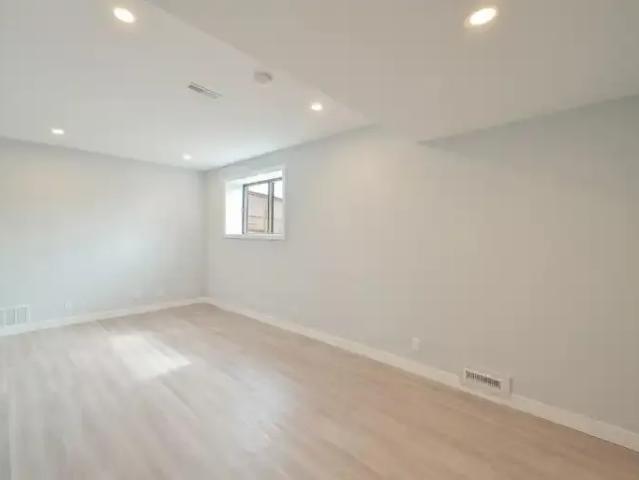 Apartment for rent in Northwest, Alberta