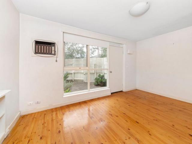 Apartment for rent in Carnegie, Melbourne