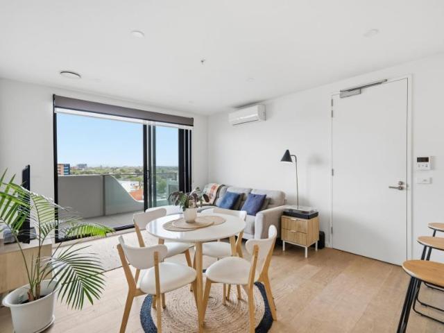 Apartment for sale in Carnegie, Melbourne