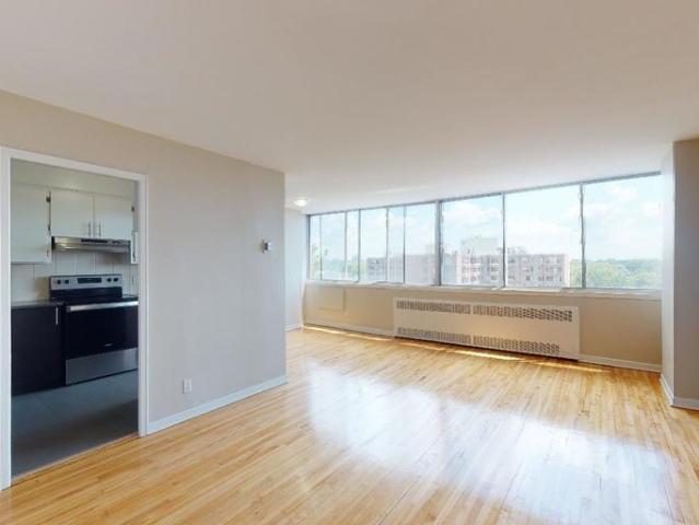 Apartment for rent in Cote-saint-luc, Quebec