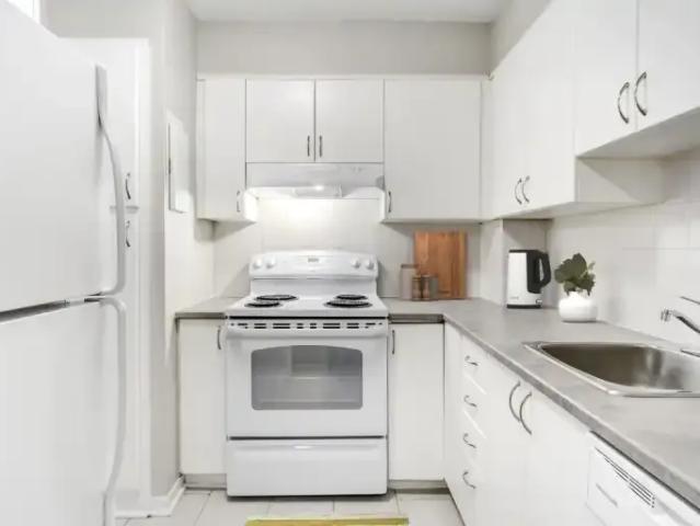Apartment for rent in Cote-saint-luc, Quebec