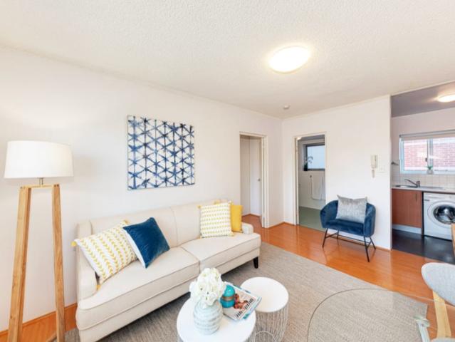 Apartment for rent in Crows Nest, New South Wales