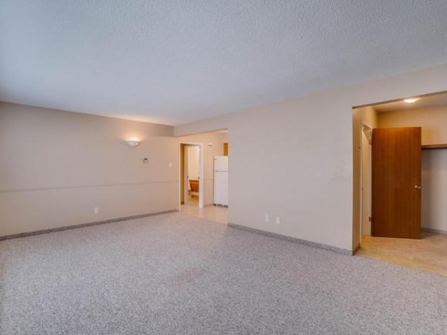 Apartment for rent in Wedgewood, Alberta