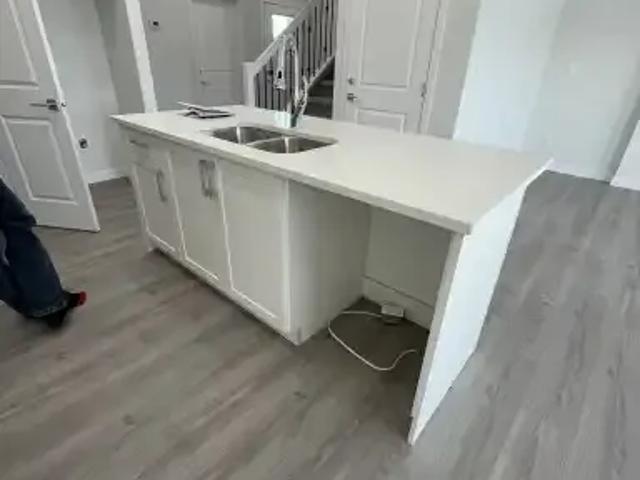 Apartment for rent in Wedgewood, Alberta