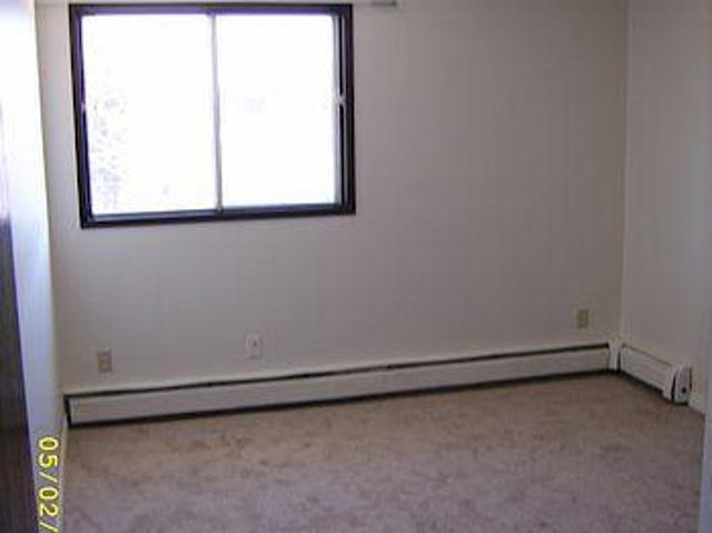 Apartment for rent in Wedgewood, Alberta