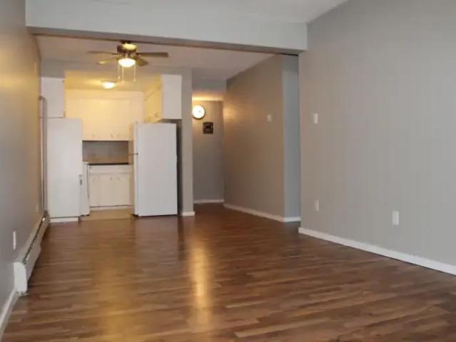 Apartment for rent in Wedgewood, Alberta