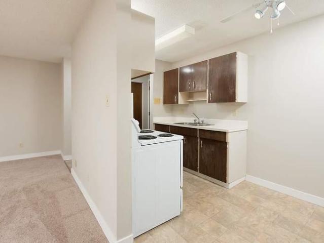 Apartment for rent in Wedgewood, Alberta