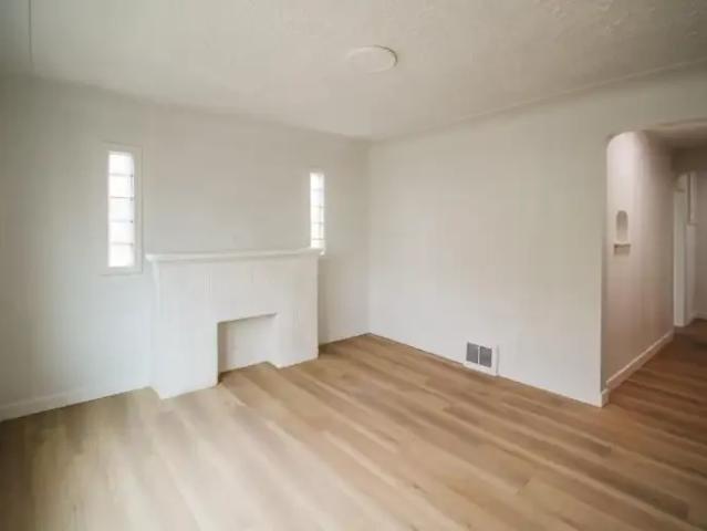 Apartment for rent in Wedgewood, Alberta