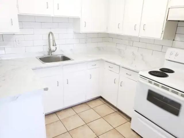 Apartment for rent in Wedgewood, Alberta
