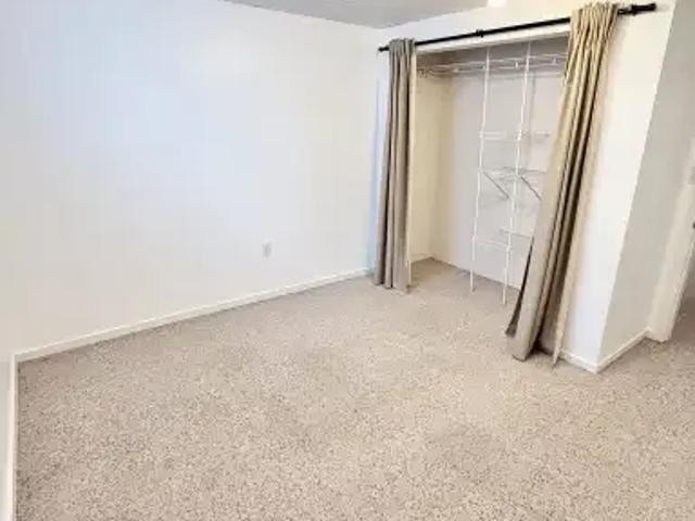 Apartment for rent in Wedgewood, Alberta